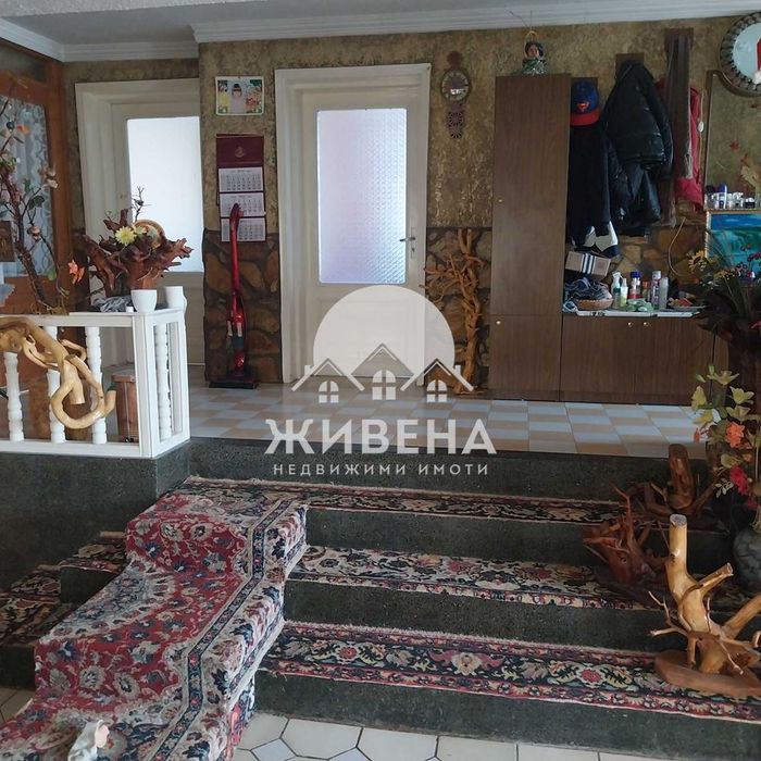 Продавам триетажна къща в с.Куманово, обл. Варна