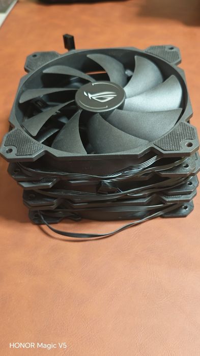 Set 3 Ventilatoare Asus ROG 140mm (1402SL.12S, DC 12V, 0.3A, 1400RPM)