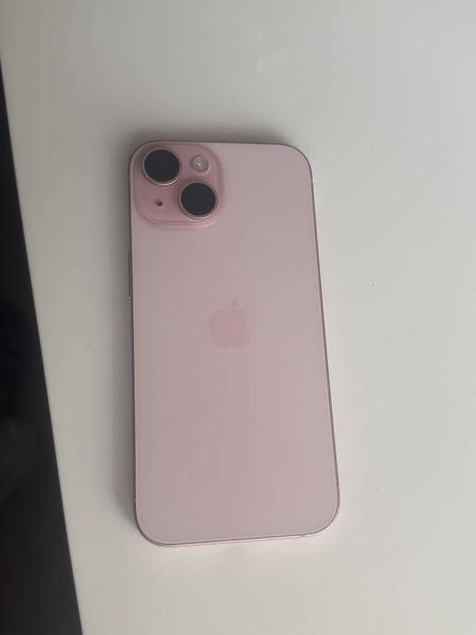 Iphone 15 pink