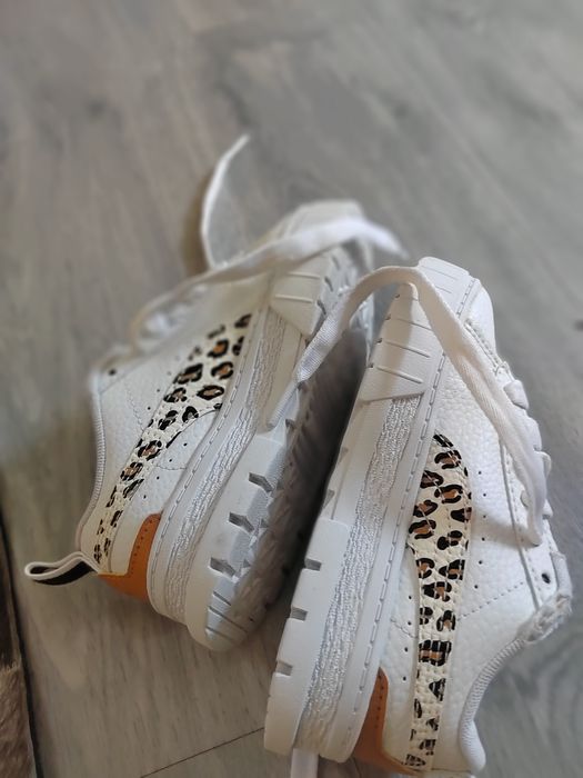 Децки маратонки за момиче