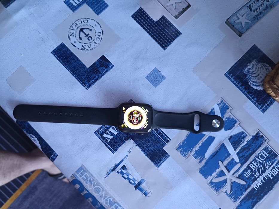 Смарт часы почти новые