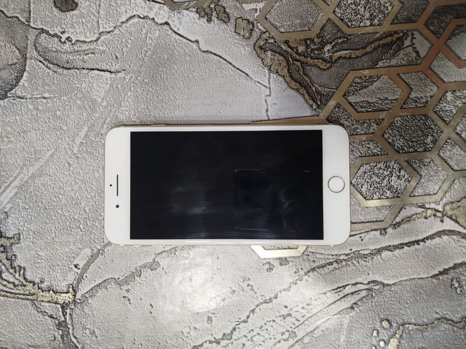 Iphone 7+     128 gb