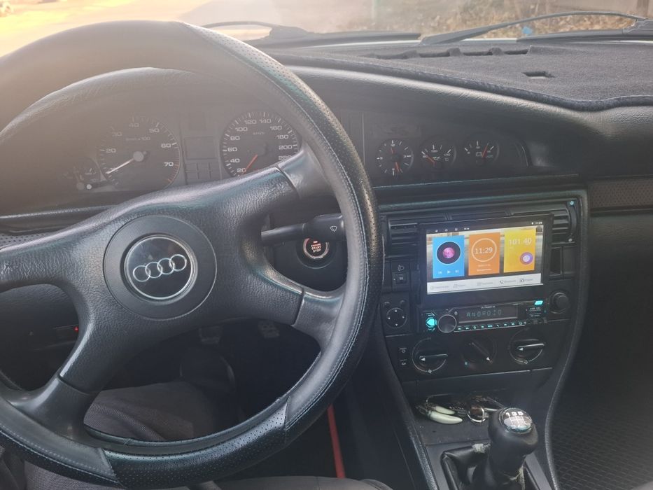 Ауди 100с4  моно