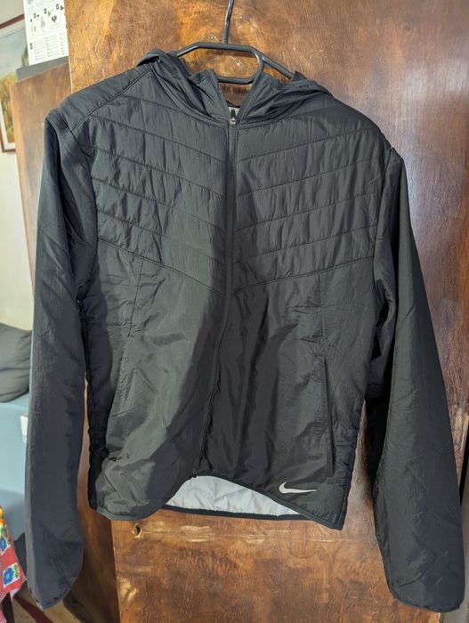 De vânzare geacă Nike