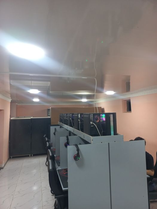 Kampyuter xona sotiladi