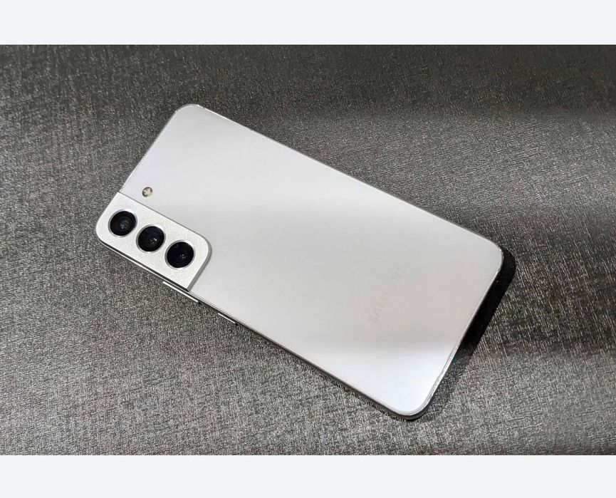 Samsung s22 8/256 gb