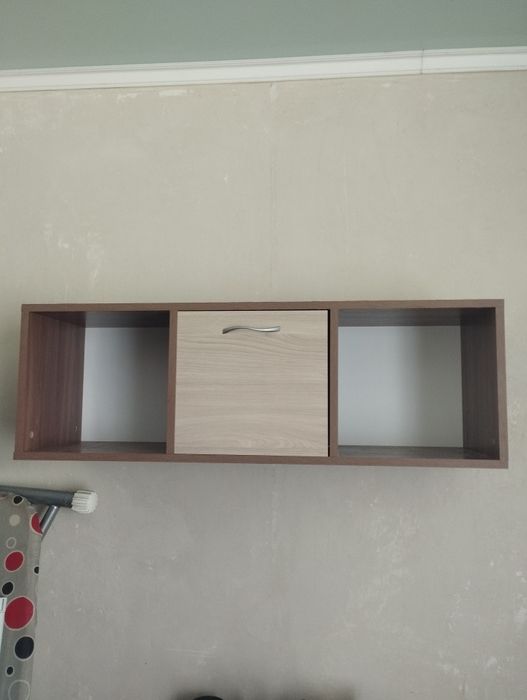 Продам подвесную полочку