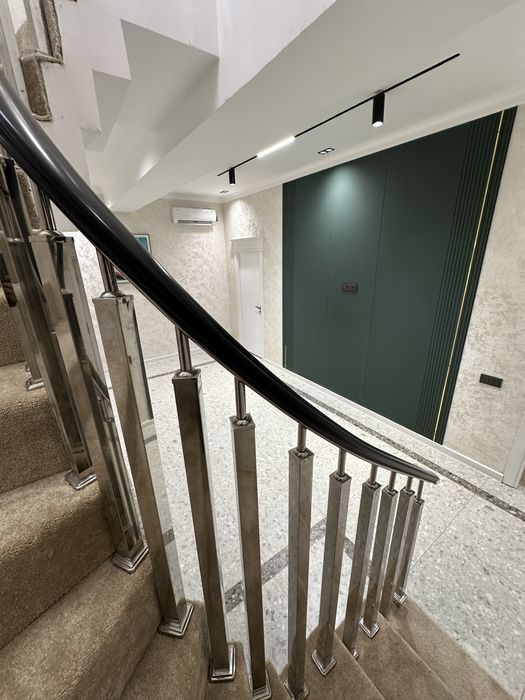 Замона 5/3-4/4 150 м2 дуплекс, евроремонт