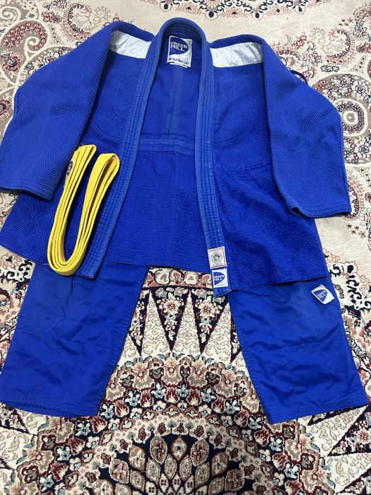Кимоно для дзюдо