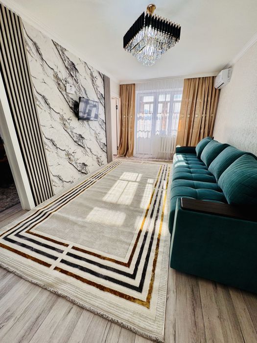 Евро в центре рядом есть все