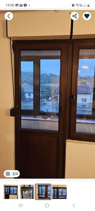 Usa cu geam termopan cu jaluzele