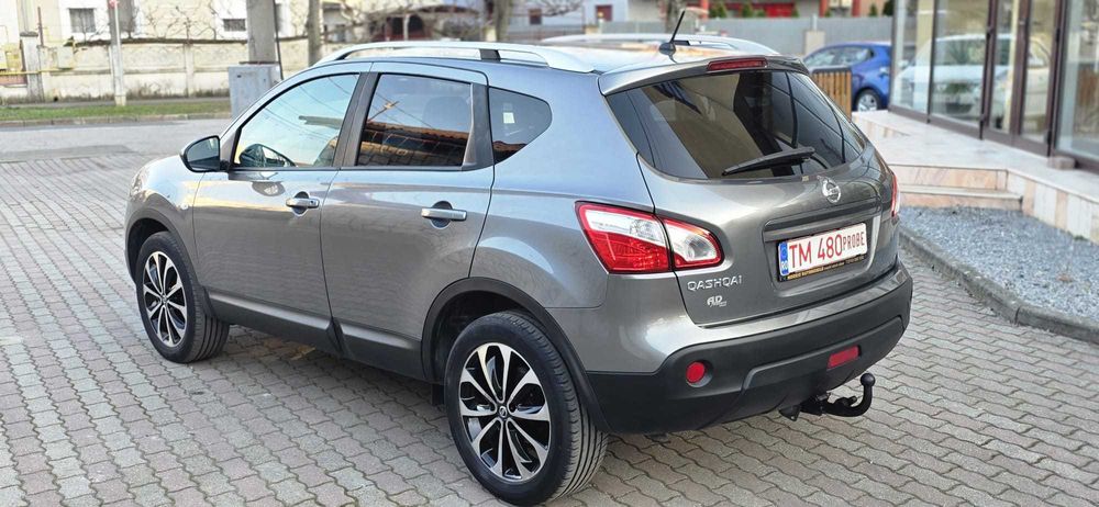 Nissan Qashqai 1,6 benzina