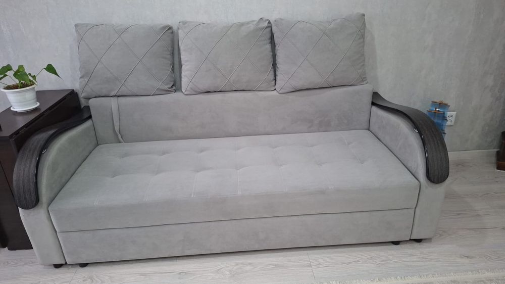 Продав диван в хорошем слстоянии