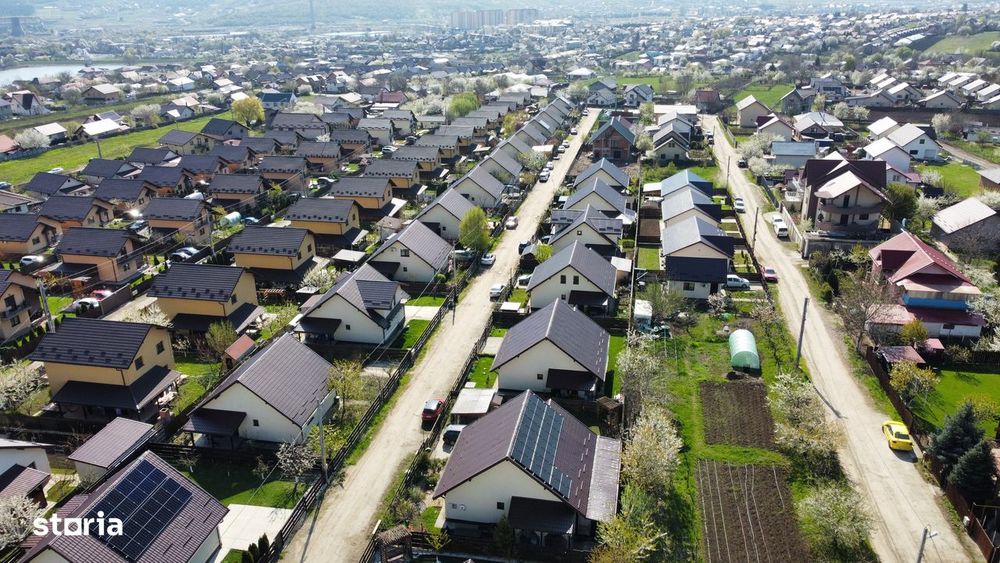 Teren 470 mp Horpaz Str. Pinului