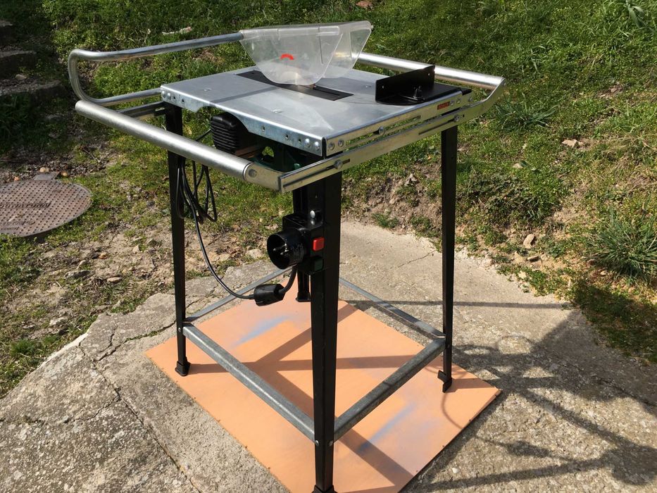 настолен циркуляр Bosch, със стойка Bosch