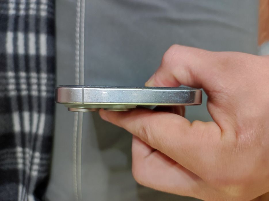 Обменяю iphone 15 pro max