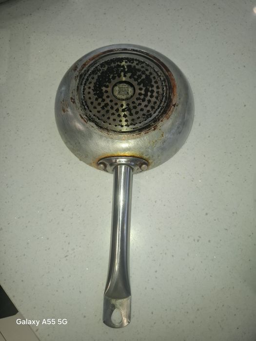 Сковорода алюминиевая 
Диаметр приме