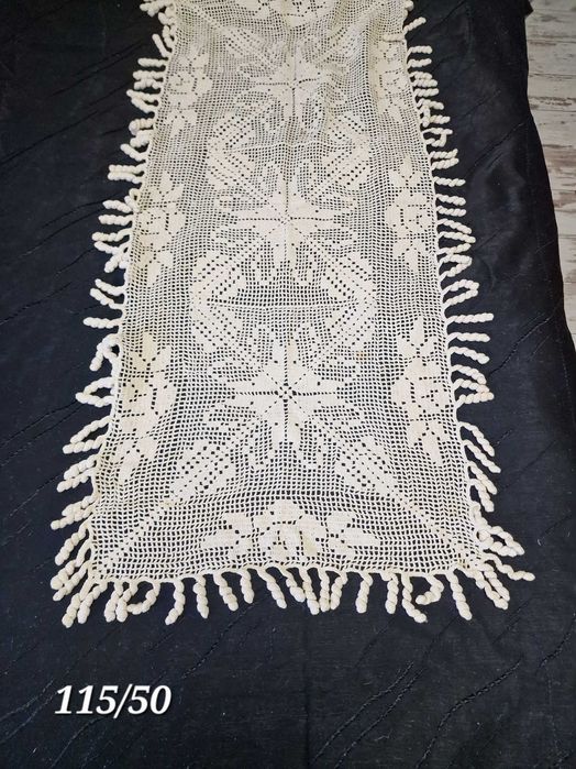 Карета,  покривки за маси и легла