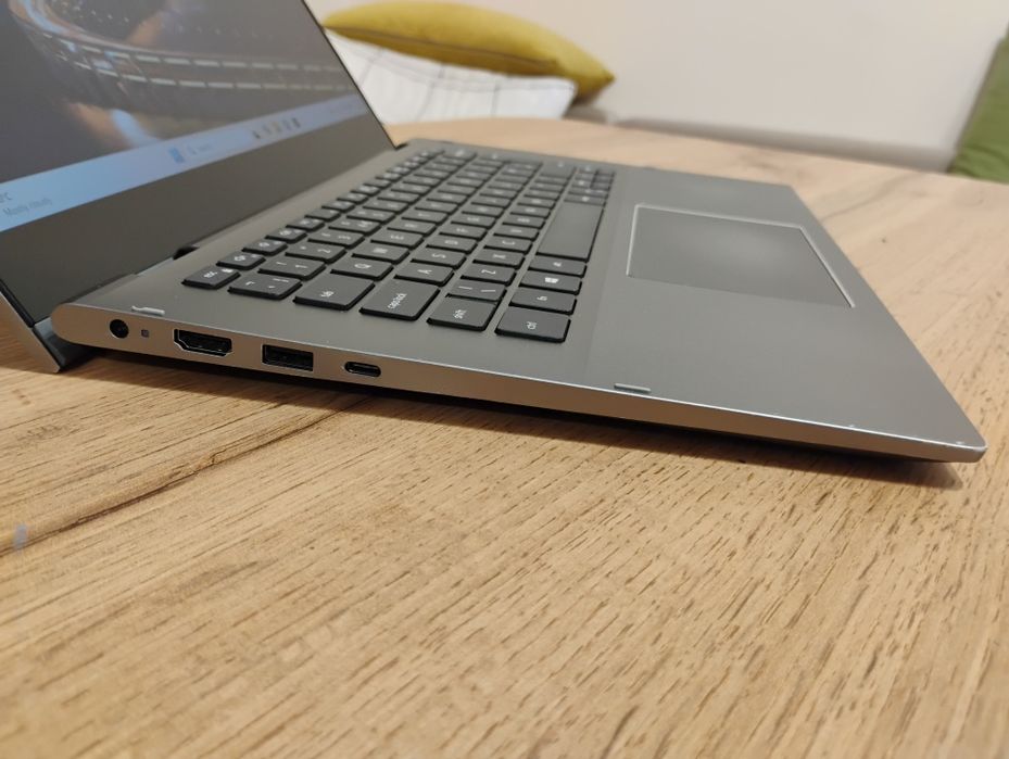 Dell Inspiron 5406 2в1 -i3-1115G4, 100% здраве на батерията