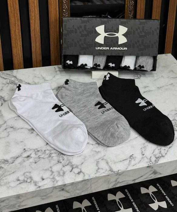 Sosete scurte pe stoc