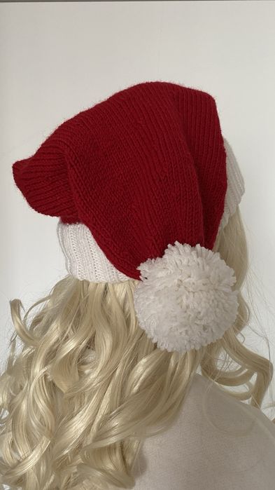 Коледна шапка с вълна
