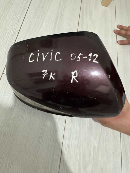 Правое зеркало Honda civic 5d
