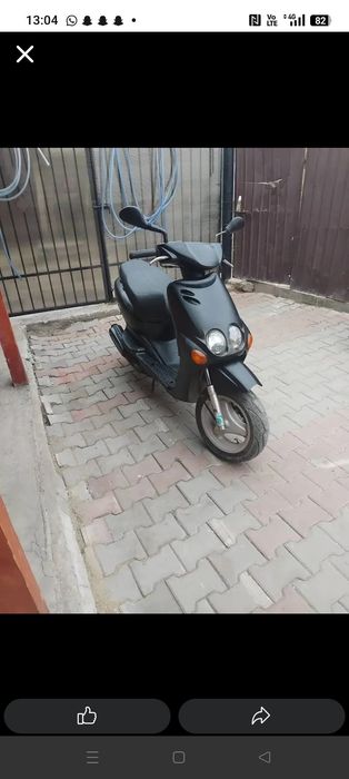 Vând scuter Yamaha neos