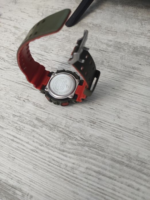 Часовник G-Shock