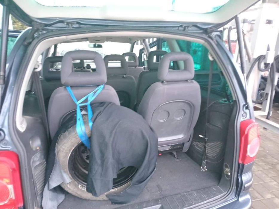 Vând Sharan 2.0 BRD an 2006 urgent