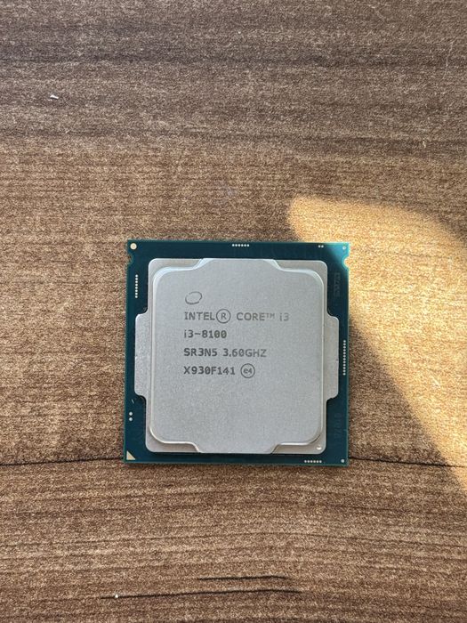 Процессор i3 8100