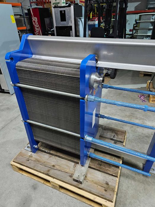 Пластинчат разглобяем топлообменник APV - 51,6 m2