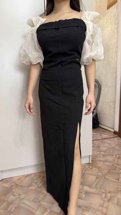 Элегантное черное вечернее платье