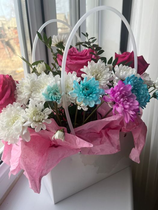 Цветы каждая по 2000