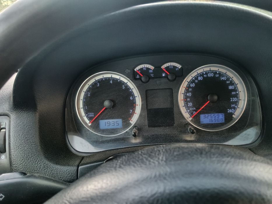 Vand vw golf 4 .