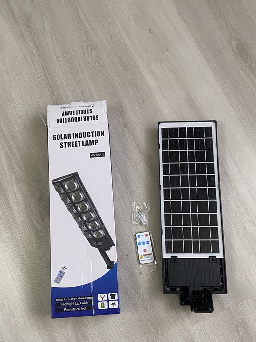 Lampa solara cu senzor de miscare - Lumina puternica 200w