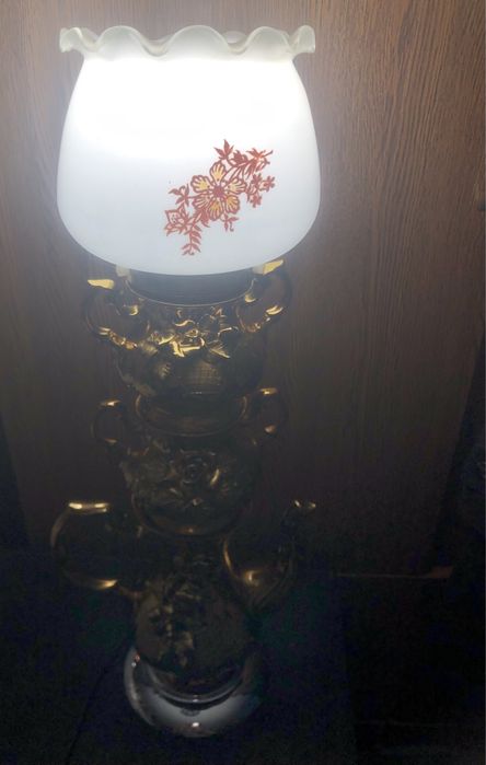 Veioza portelan 100 lei