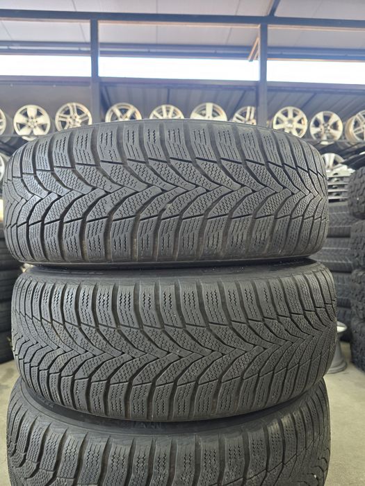 2 Броя 215/55/17 Nexen 6mm 22dot