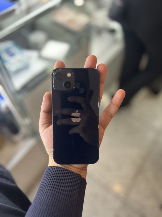 Продам iphone 13