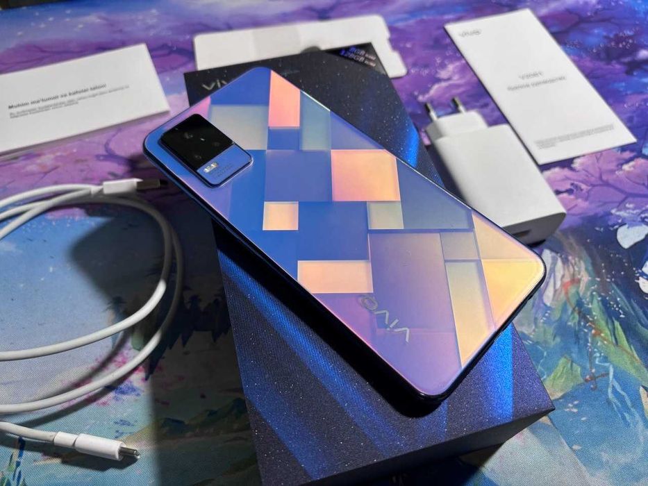 Продам Vivo V21e 8/128