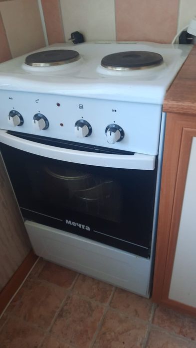 Продам  две плиты