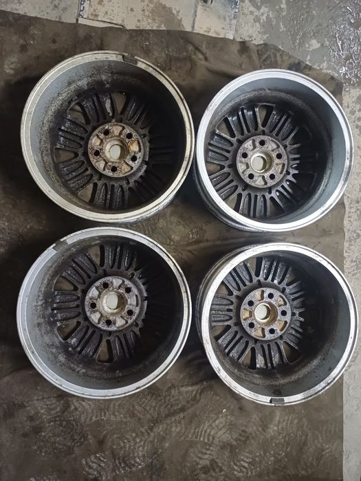 Продам оригинальные диски R16 на MITSUBISHI