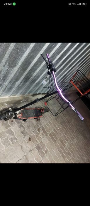 Продам самокат куго м4