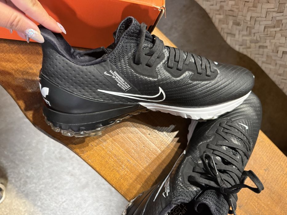 Оригинални маратонки nike. Чисто нови