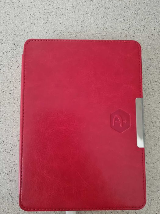 четец за електронни книги Amazon Kindle Voyage