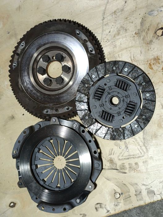 Комплект сцепления Peugeot Citroen Пежо Маховик корзина диск 1.4
