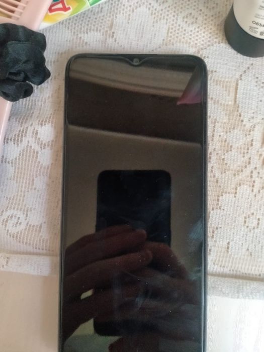 Продам телефон Хонор