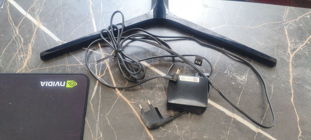 Монитор 144 герц SAMSUNG : LC24R(50FQIXCI