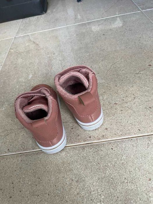 Бебешки топли боти