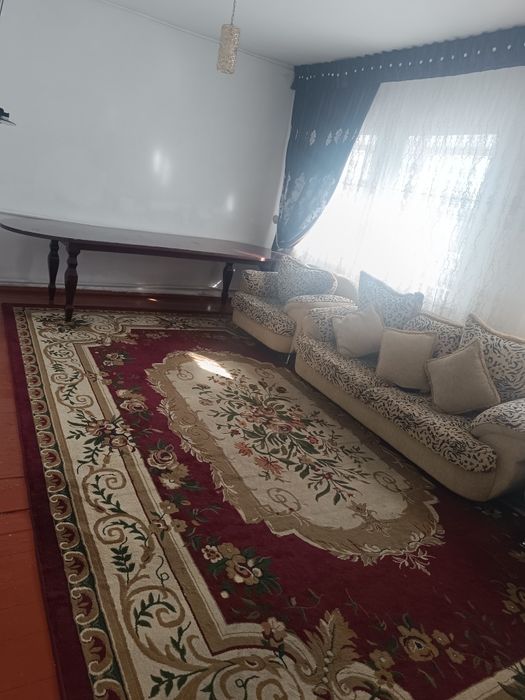 Дом продается  за линией.