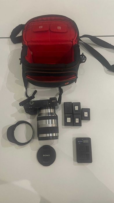 Camera Sony a6000 + obiectiv Sony OSS 18-200 f3.5-6.3